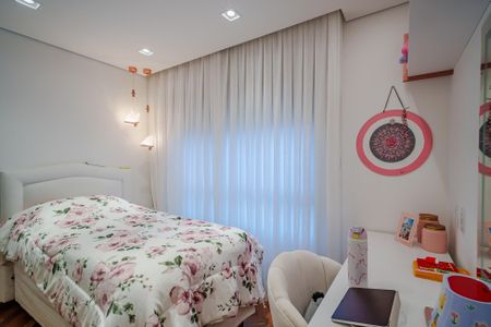 Apartamento à venda com 154m², 4 quartos e 2 vagas Apartamento à venda com 154m², 4 quartos e 2 vagasSuíte 2