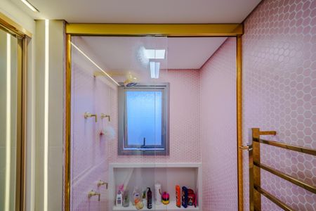 Apartamento à venda com 154m², 4 quartos e 2 vagas Apartamento à venda com 154m², 4 quartos e 2 vagasBanheiro da Suíte 2