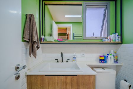 Apartamento à venda com 154m², 4 quartos e 2 vagas Apartamento à venda com 154m², 4 quartos e 2 vagasBanheiro da Suíte 3