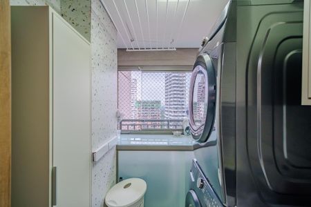 Apartamento à venda com 154m², 4 quartos e 2 vagas Apartamento à venda com 154m², 4 quartos e 2 vagasÁrea de Serviço