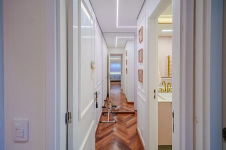 Apartamento à venda com 154m², 4 quartos e 2 vagas Apartamento à venda com 154m², 4 quartos e 2 vagasSuíte 2