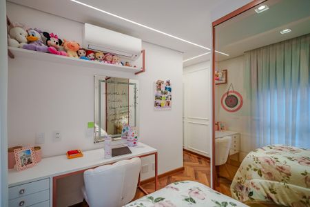 Apartamento à venda com 154m², 4 quartos e 2 vagas Apartamento à venda com 154m², 4 quartos e 2 vagasSuíte 2