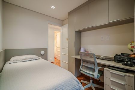 Apartamento à venda com 154m², 4 quartos e 2 vagas Apartamento à venda com 154m², 4 quartos e 2 vagasQuarto