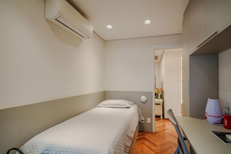 Apartamento à venda com 154m², 4 quartos e 2 vagas Apartamento à venda com 154m², 4 quartos e 2 vagasQuarto
