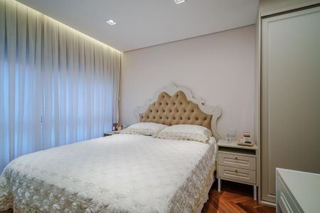 Apartamento à venda com 154m², 4 quartos e 2 vagas Apartamento à venda com 154m², 4 quartos e 2 vagasSuíte 1
