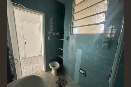 Banheiro de apartamento para alugar com 1 quarto, 78m² em Centro, São Vicente