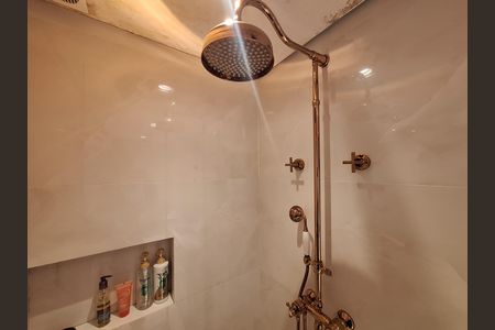 Apartamento à venda com 62m², 2 quartos e 1 vaga Apartamento à venda com 62m², 2 quartos e 1 vagaBanheiro da Suíte