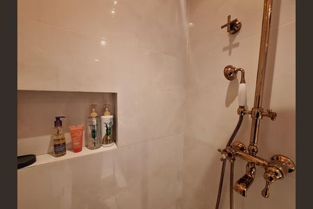 Apartamento à venda com 62m², 2 quartos e 1 vaga Apartamento à venda com 62m², 2 quartos e 1 vagaBanheiro da Suíte