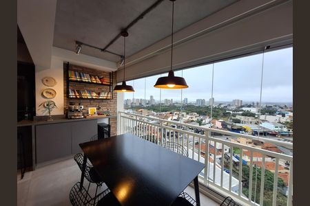 Apartamento à venda com 62m², 2 quartos e 1 vaga Apartamento à venda com 62m², 2 quartos e 1 vagaVaranda