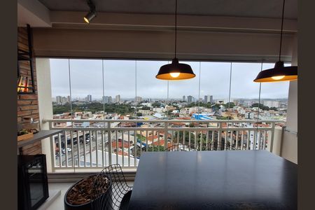 Apartamento à venda com 62m², 2 quartos e 1 vaga Apartamento à venda com 62m², 2 quartos e 1 vagaVaranda