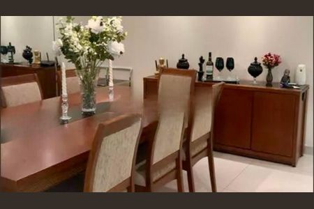 Apartamento à venda com 4 quartos, 210m² em Moema, São Paulo