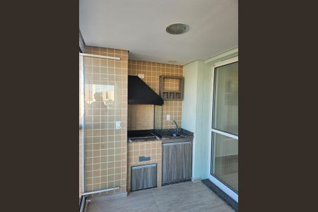 Apartamento à venda com 82m², 3 quartos e 2 vagas Apartamento à venda com 82m², 3 quartos e 2 vagasVaranda