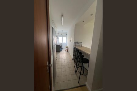 Cozinha de apartamento para alugar com 2 quartos, 67m² em Petrópolis, Porto Alegre