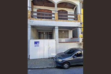 Casa para alugar com 85m², 3 quartos e sem vaga