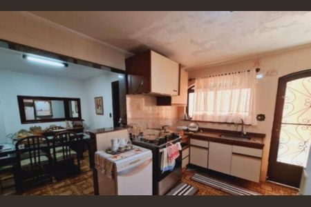 Foto 02 de casa à venda com 3 quartos, 200m² em Jardim Virginia Bianca, São Paulo