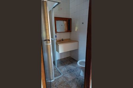 Casa à venda com 121m², 2 quartos e 4 vagas