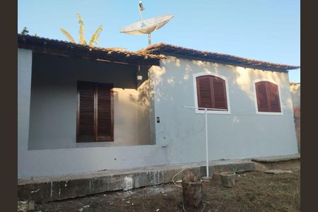 Casa à venda com 121m², 2 quartos e 4 vagas