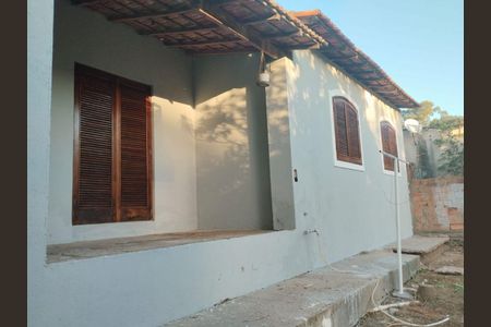 Casa à venda com 121m², 2 quartos e 4 vagas