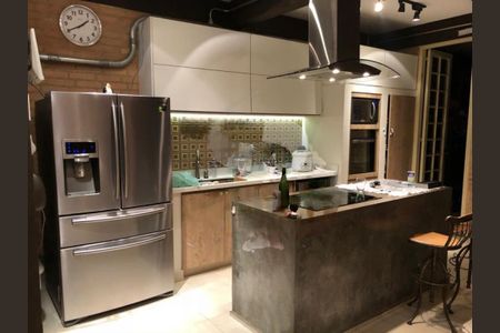 Casa à venda com 4 quartos, 280m² em Jardim Marajoara, São Paulo