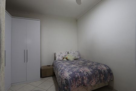 Casa à venda com 175m², 3 quartos e 4 vagasSuíte 2
