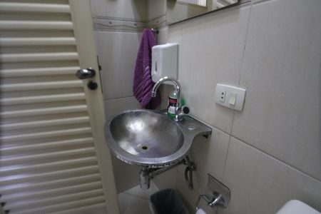 Casa à venda com 175m², 3 quartos e 4 vagasBanheiro Lazer