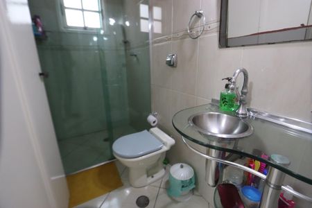 Casa à venda com 175m², 3 quartos e 4 vagasBanheiro da Suíte 2