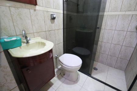 Casa à venda com 175m², 3 quartos e 4 vagasBanheiro da Suíte 1