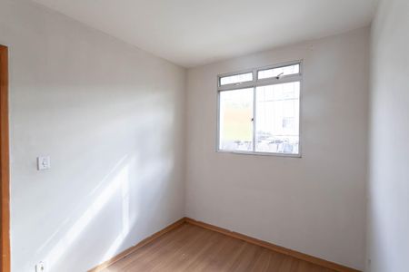 Quarto 1 de apartamento para alugar com 2 quartos, 43m² em Tony (justinópolis), Ribeirão das Neves