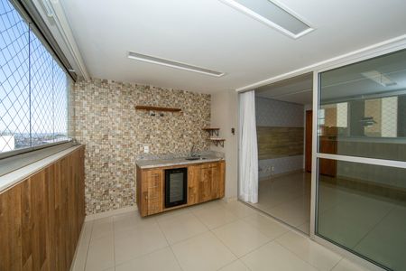 Apartamento para alugar com 110m², 3 quartos e 2 vagasVARANDA