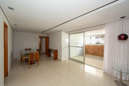 SALA de apartamento para alugar com 3 quartos, 127m² em Buritis, Belo Horizonte
