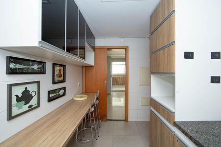 Apartamento para alugar com 110m², 3 quartos e 2 vagasCOZINHA