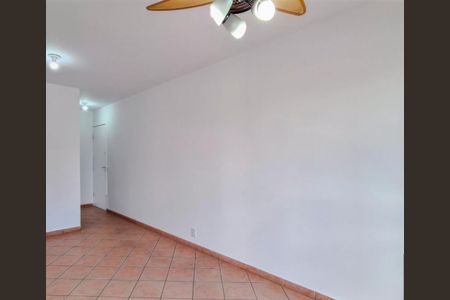Foto 02 de apartamento para alugar com 3 quartos, 68m² em Barra Funda, São Paulo