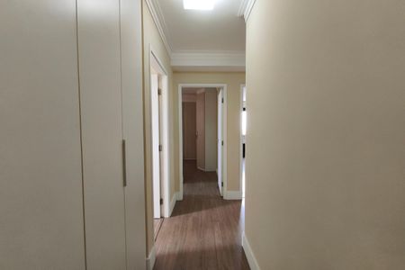 Apartamento para alugar com 107m², 3 quartos e 2 vagasCorredor - Quartos