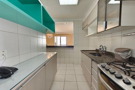 Cozinha de apartamento para alugar com 3 quartos, 107m² em Vila Progresso, Campinas