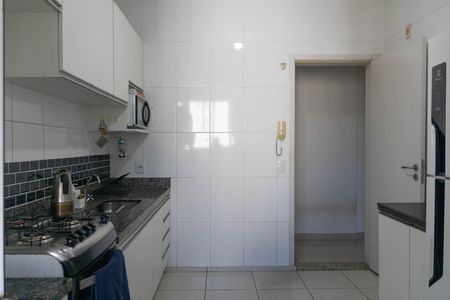 Apartamento para alugar com 180m², 3 quartos e 3 vagas Apartamento para alugar com 180m², 3 quartos e 3 vagasCozinha