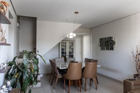 Apartamento para alugar com 180m², 3 quartos e 3 vagas Apartamento para alugar com 180m², 3 quartos e 3 vagasSala 1