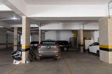 Apartamento para alugar com 180m², 3 quartos e 3 vagas Apartamento para alugar com 180m², 3 quartos e 3 vagasGaragem