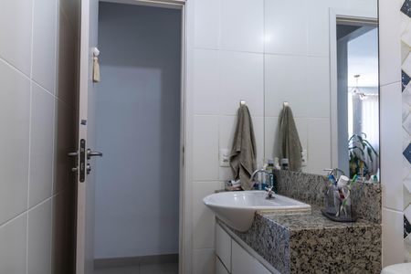 Apartamento para alugar com 180m², 3 quartos e 3 vagas Apartamento para alugar com 180m², 3 quartos e 3 vagasBanheiro Social