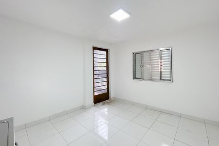 Casa de condomínio para alugar com 40m², 1 quarto e sem vagaStudio