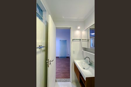 Banheiro de kitnet/studio para alugar com 1 quarto, 26m² em Vila Prudente, São Paulo