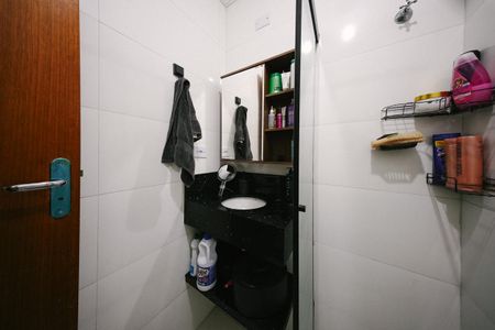 Banheiro de apartamento à venda com 2 quartos, 40m² em Vila Dalila, São Paulo