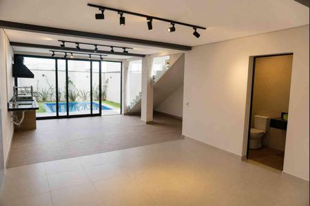 Casa de condomínio à venda com 177m², 2 quartos e 2 vagas Casa de condomínio à venda com 177m², 2 quartos e 2 vagasÁrea Gourmet - Piso inferior