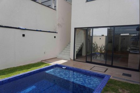 Casa de condomínio à venda com 177m², 2 quartos e 2 vagas Casa de condomínio à venda com 177m², 2 quartos e 2 vagasPiscina - Piso inferior