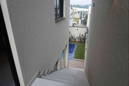 Casa de condomínio à venda com 177m², 2 quartos e 2 vagas Casa de condomínio à venda com 177m², 2 quartos e 2 vagasAcesso ao piso inferior