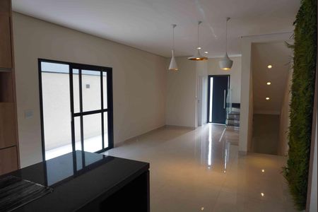 Sala Estar / Cozinha Americana de casa de condomínio à venda com 2 quartos, 177m² em Villas do Jaguari, Santana de Parnaíba
