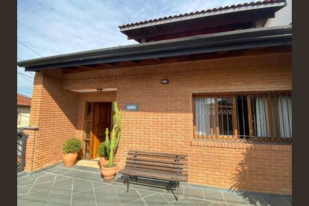 Casa à venda com 4 quartos, 280m² em Vila Ester (Zona Norte), São Paulo