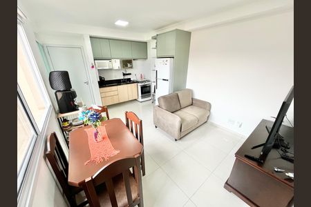 Apartamento à venda com 45m², 2 quartos e 1 vaga Apartamento à venda com 45m², 2 quartos e 1 vagaSala/Cozinha