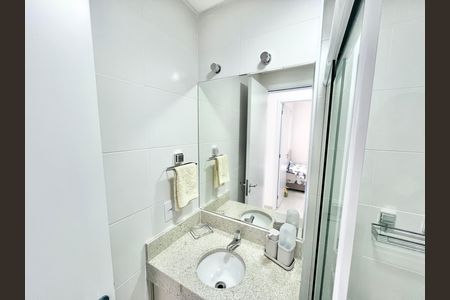 Apartamento à venda com 45m², 2 quartos e 1 vaga Apartamento à venda com 45m², 2 quartos e 1 vagaBanheiro