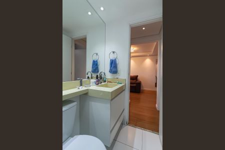 Banheiro de apartamento à venda com 2 quartos, 52m² em Jd N Sra de Fatima, São Bernardo do Campo