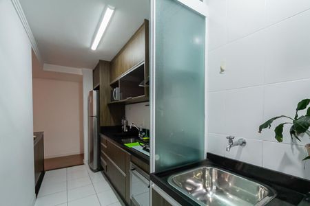 Apartamento à venda com 52m², 2 quartos e 1 vaga Apartamento à venda com 52m², 2 quartos e 1 vagaCozinha e Área de Serviço